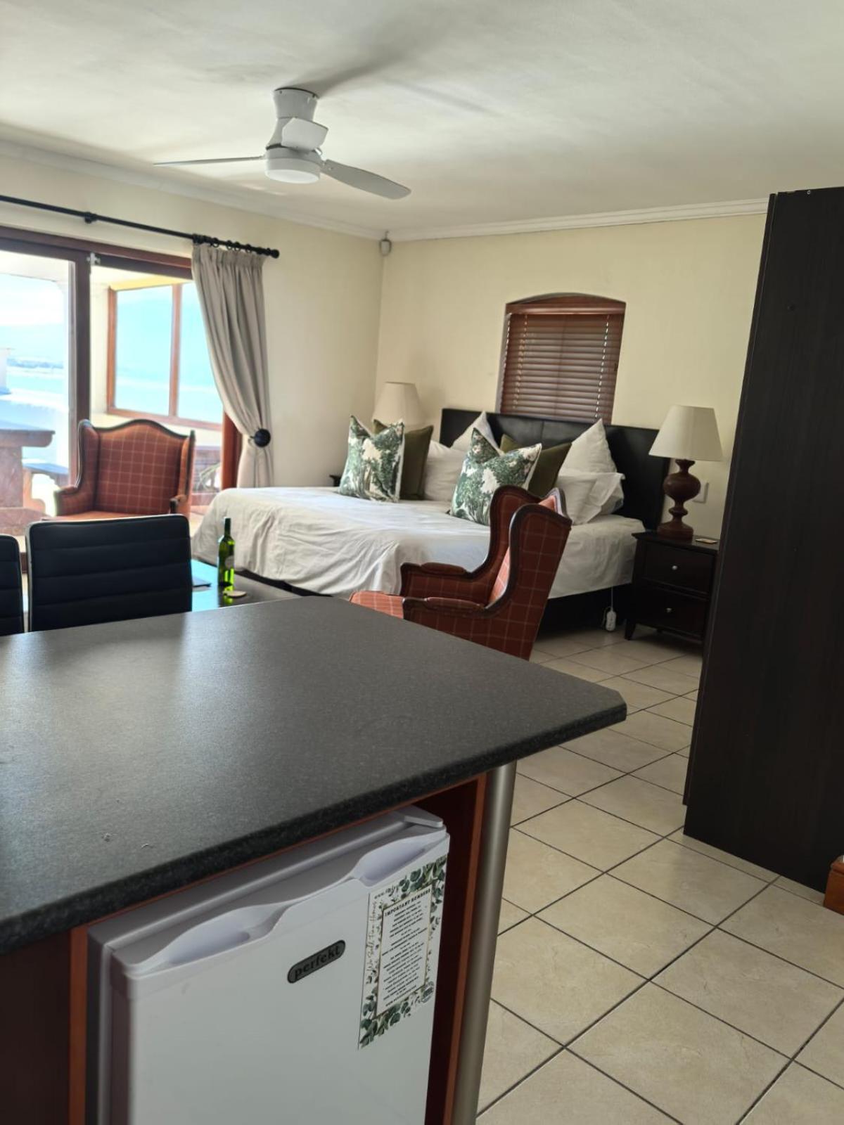 Berg En Zee Guesthouse Gordonʼs Bay Extérieur photo